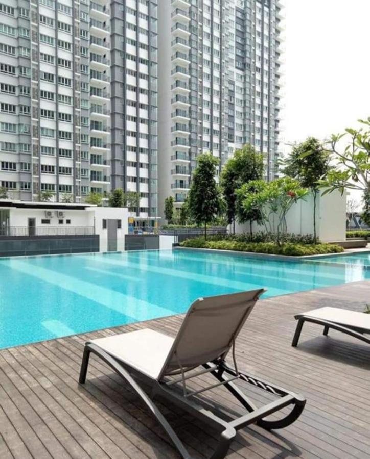 Cikta'Z Homestay Southville City Bangi Kampong Tangkas Exteriör bild